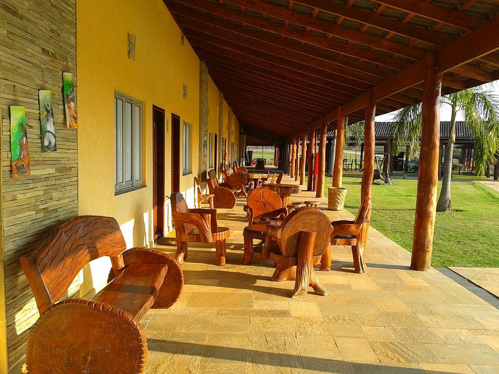 Pousada Haras Santa Rita Poconé Екстериор снимка